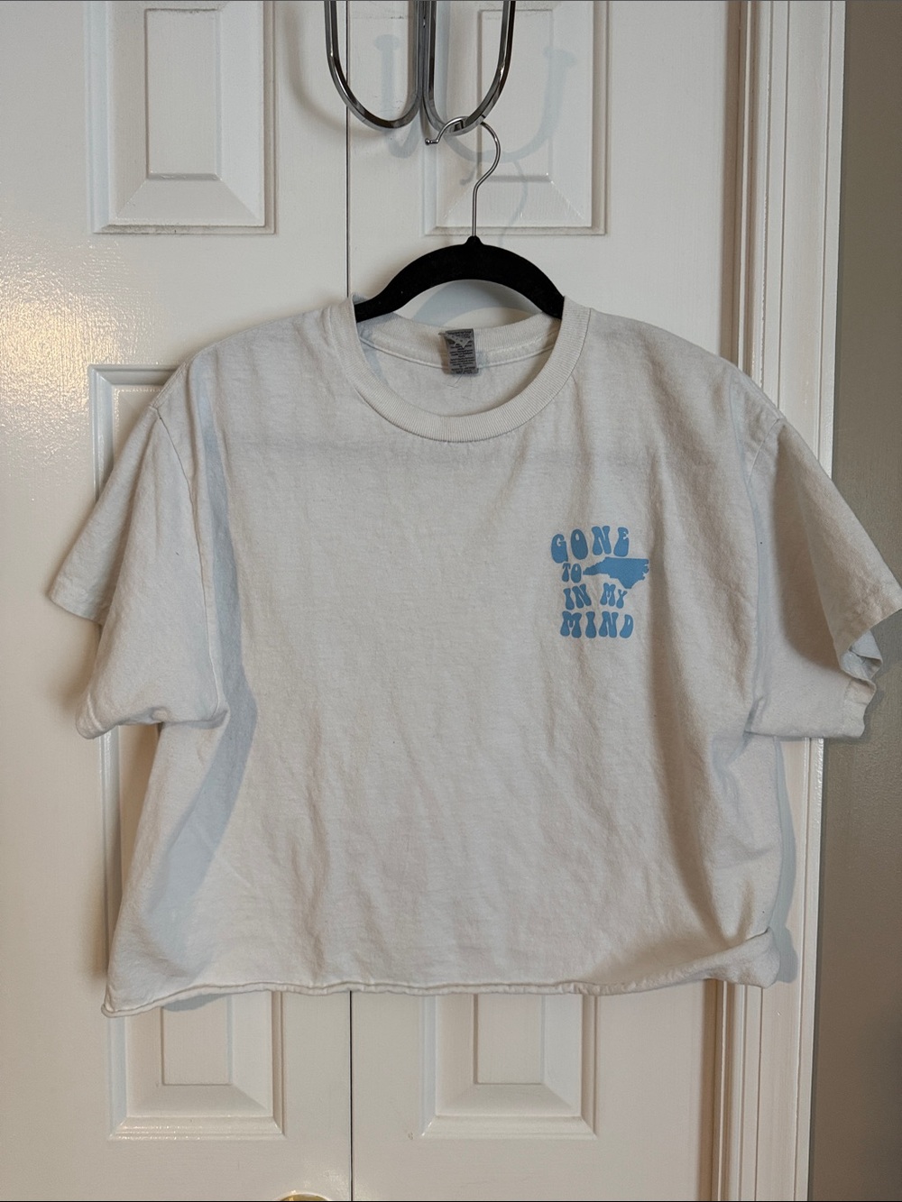 Cropped White Short Sleeve Tee with Blue 'Gone to Carolina on My Mind' Graphic